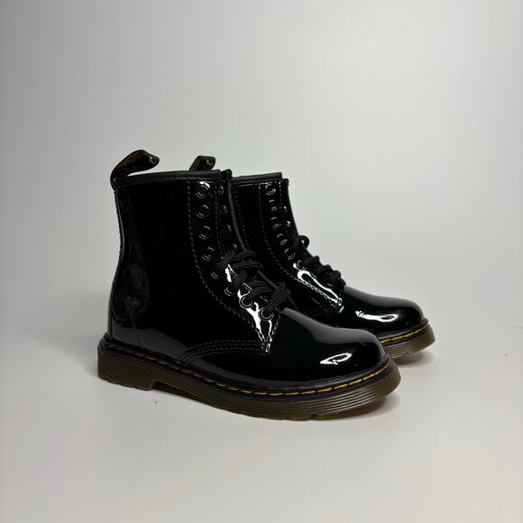 Dr. Martens Junior 1460 Patent Leather Lace Up Boots in Black - Picture 3 of 8